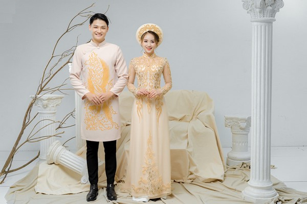 Mẫu áo dài cưới truyền thống thanh lịch