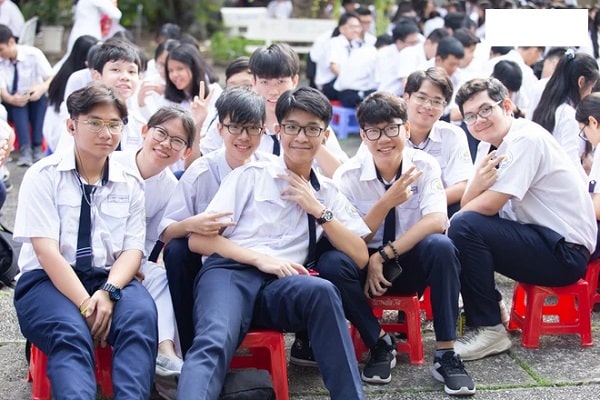 Áo sơ mi đồng phục Trường Nguyễn Thị Minh Khai